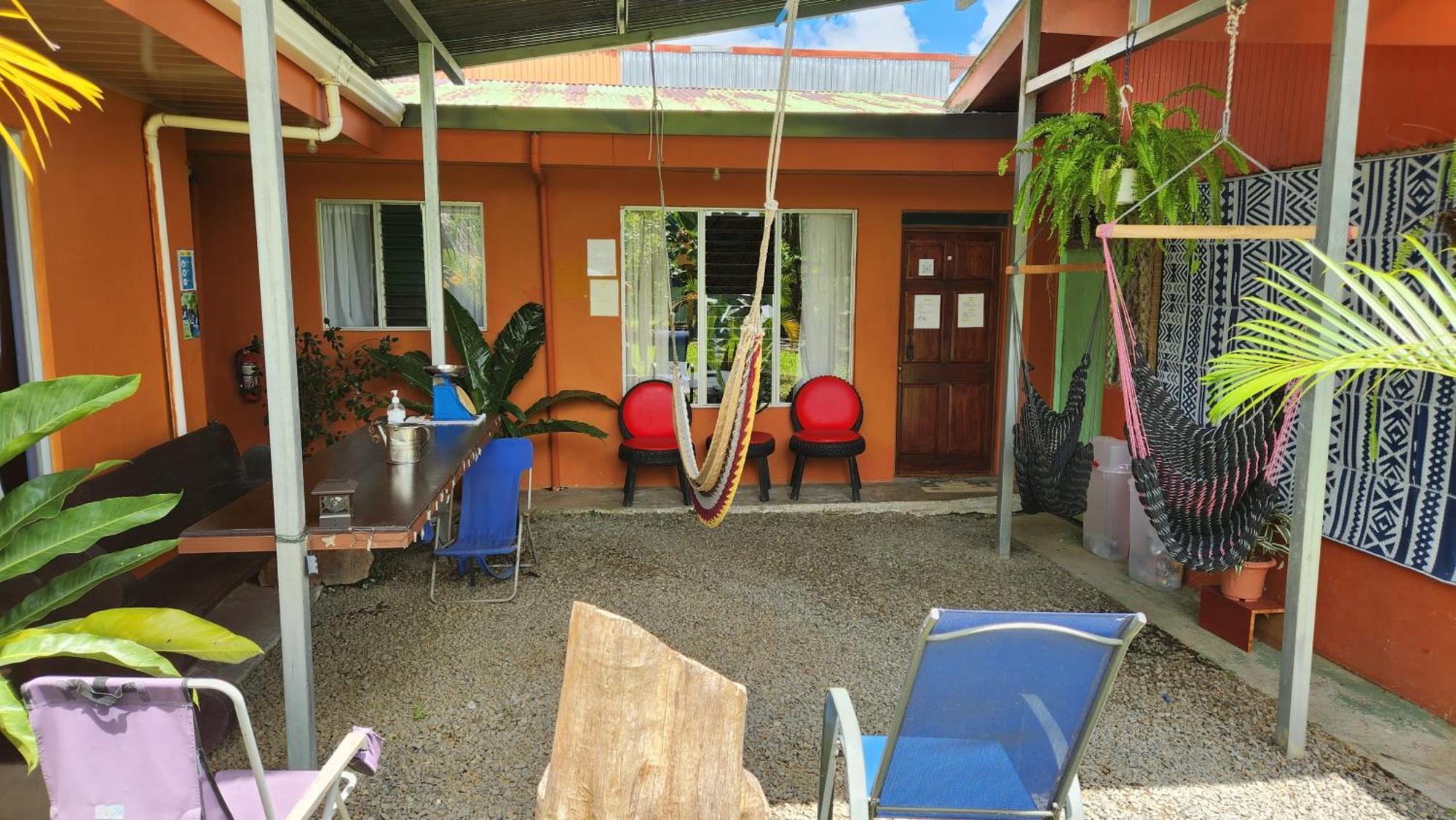 Alojamientos N&S La Fortuna Pokoj fotografie